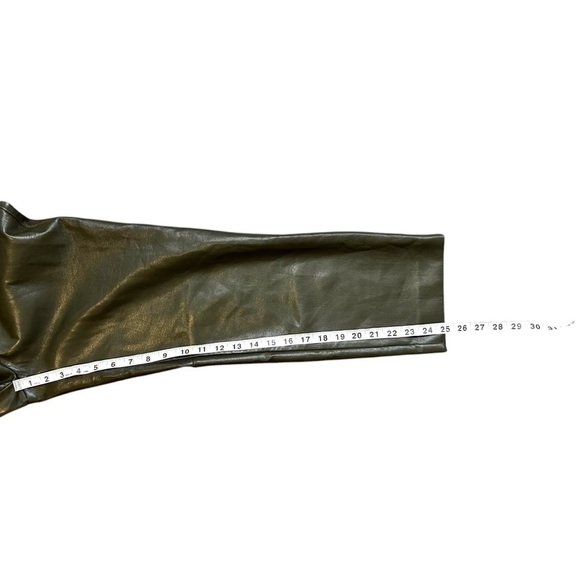 Aritzia Babaton Command Cropped Vegan Leather Pants-Olive Green- Size 6 - Picture 11 of 15